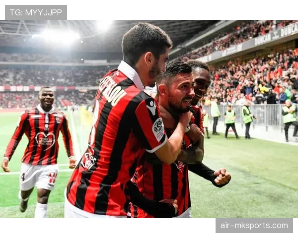 尼斯边路攻击群展威力 法甲新赛季冲击力升级