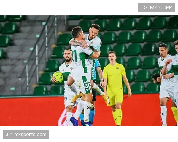 申花全队齐心备战新赛季，花开时刻彰显状态回暖