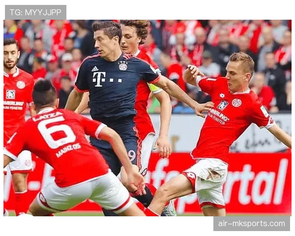 斯图加特主帅战术风格解析：高位逼抢与快速转换成球队标志