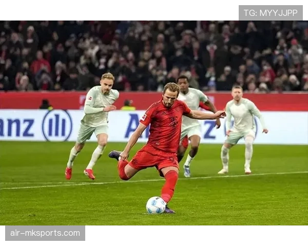 拜仁慕尼黑进攻效率提升但结构趋同,进球增多背后隐现战术单一化风险 拜仁慕尼黑进攻效率提升但结构趋同,进球增多背后隐现战术单一化风险