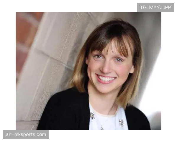 凯蒂·莱德基每天游50公里，吃饭像吃草，结果银行卡余额比我命还长